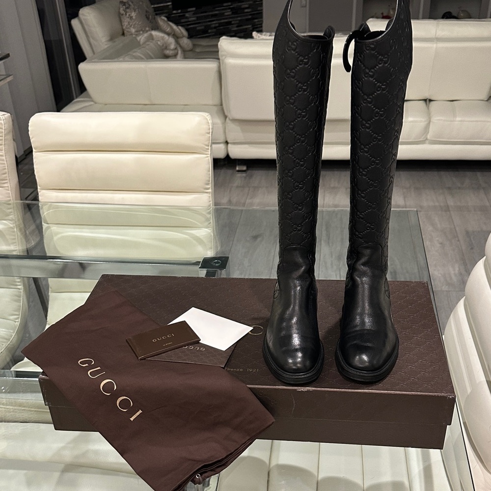 Authentic Gucci Calfskin Miro Soft Knee High
Riding Black Embossed Leather Boots